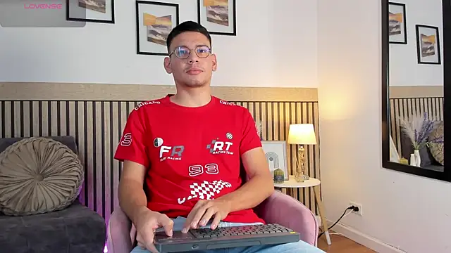 marcuswildx online show from September 2025 10:13:01 PM