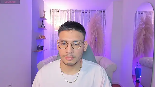 marcuswildx online show from September 2025 08:13:02 PM