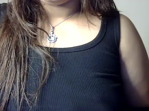 Snapshot of Aaliya02 chatting on October 2025 04:08:02 AM Aaliya02 online show from October 2025 04:08:02 AM