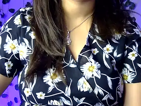 Snapshot of Aaliya02 chatting on January 2026 07:23:02 AM Aaliya02 online show from January 2026 07:23:02 AM