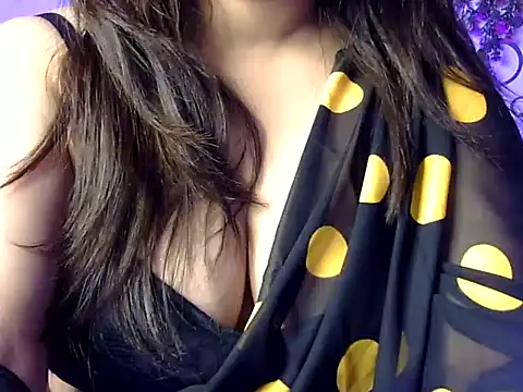 Snapshot of Aaliya02 chatting on May 2026 10:53:02 AM Aaliya02 online show from May 2026 10:53:02 AM
