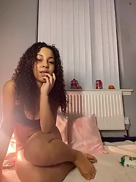 Snapshot of OliviaAshhh chatting on February 2026 05:19:01 AM OliviaAshhh online show from February 2026 05:19:01 AM