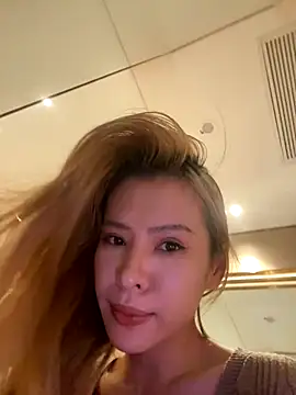 miumiu-66 online show from September 2025 03:37:01 PM