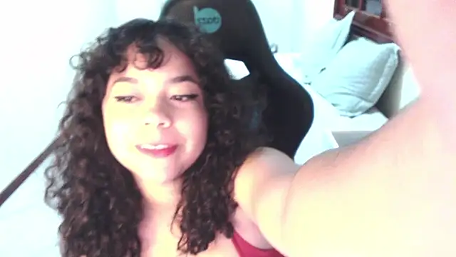 sweetamy326 online show from April 2026 10:01:02 PM