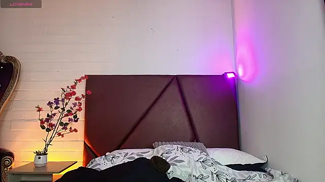 Krystal Heartss online show from March 2026 12:57:02 PM