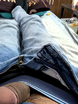 Snapshot of slaveboi9876 chatting on December 2025 04:19:02 AM slaveboi9876 online show from December 2025 04:19:02 AM