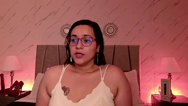 Michell Monet online show from March 2026 12:00:02 PM