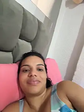 Anavalle online show from November 2025 09:39:01 PM