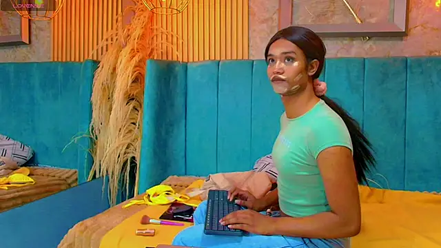 briannyte25 online show from October 2025 11:53:01 AM