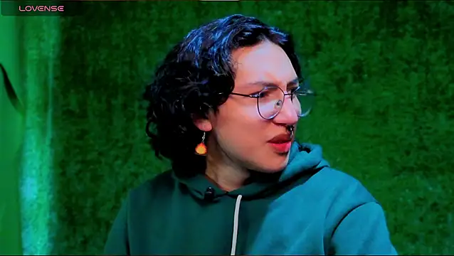 -BlueOpal- online show from October 2025 06:17:02 PM