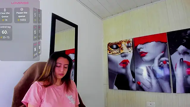 lala clark online show from November 2025 01:10:01 PM