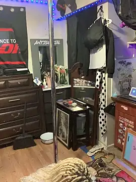 blondebarbiebae online show from September 2025 08:25:01 PM