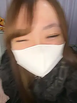 Moe v v online show from November 2025 12:10:01 AM