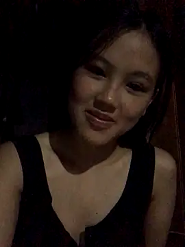 Snapshot of Mai_lovely chatting on October 2025 07:33:01 PM Mai lovely online show from October 2025 07:33:01 PM