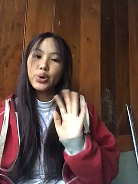 Snapshot of Mai_lovely chatting on November 2025 10:04:02 AM Mai lovely online show from November 2025 10:04:02 AM