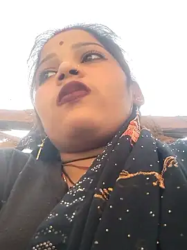 Snapshot of Mahek_love143 chatting on January 2026 09:33:02 AM Mahek love143 online show from January 2026 09:33:02 AM