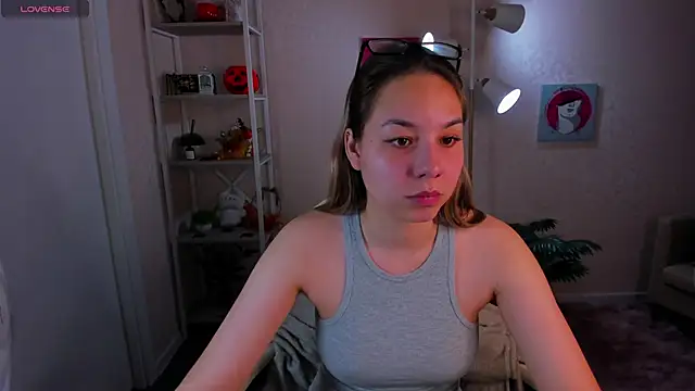 Al1ice Moures online show from December 2025 01:13:01 AM