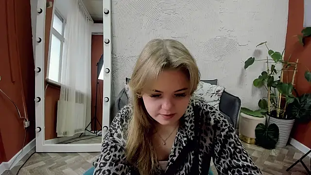 Melissa 199 online show from November 2025 05:39:02 AM