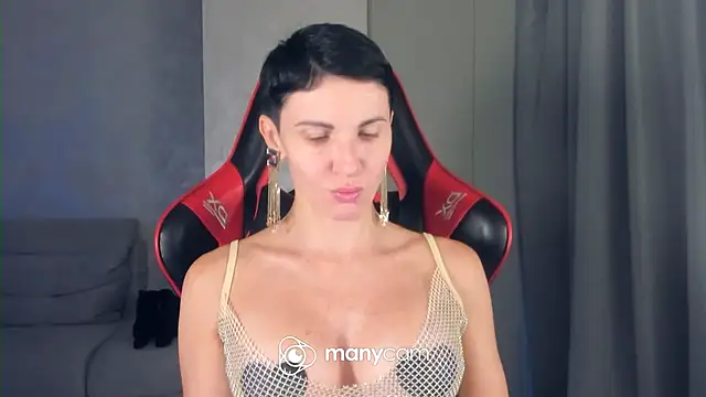 Angel iam online show from July 2026 05:41:01 PM