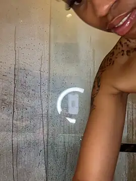 YeahhhitsBreezy online show from August 2026 04:28:01 AM