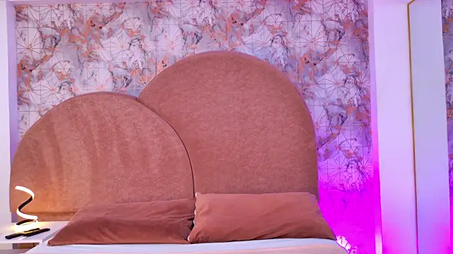 Aliss Star online show from October 2025 12:04:01 PM