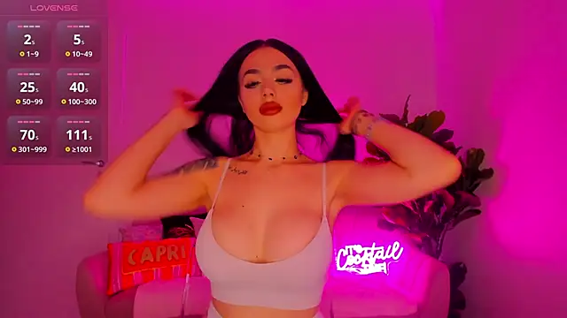 TiaBelle online show from November 2025 06:32:01 PM