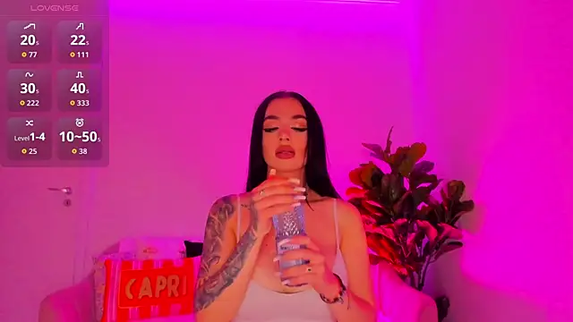 TiaBelle online show from November 2025 06:07:02 PM