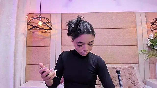 AriaBelles online show from November 2025 11:54:01 AM