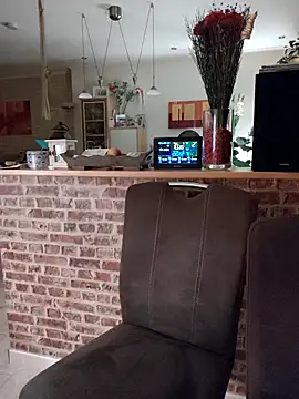 TommyTom76 online show from October 2025 08:07:02 PM