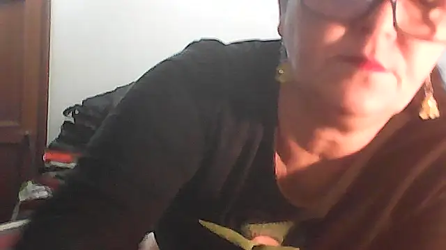 Snapshot of DOLCECOPPIA2025 chatting on November 2025 11:58:02 PM DOLCECOPPIA2025 online show from November 2025 11:58:02 PM