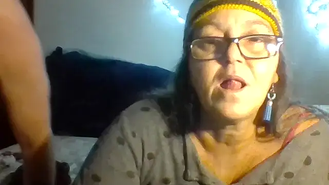 Snapshot of DOLCECOPPIA2025 chatting on December 2025 03:35:02 AM DOLCECOPPIA2025 online show from December 2025 03:35:02 AM