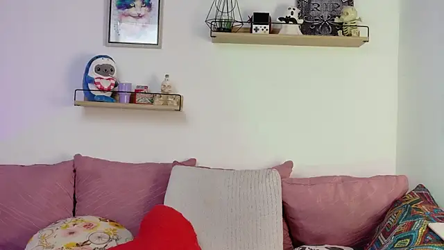 LucyDerby online show from November 2025 12:11:02 AM