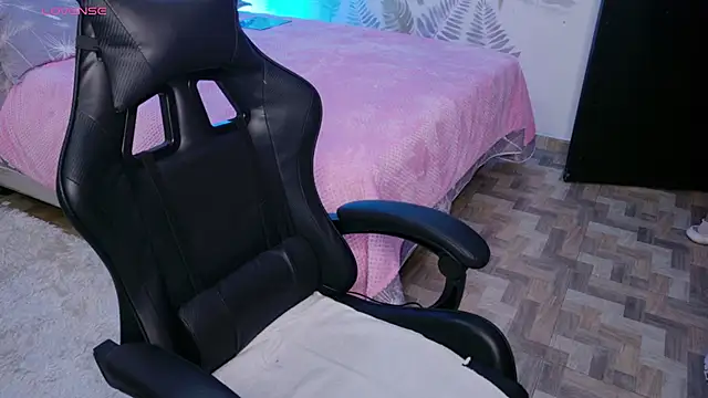 CattleyaAngel online show from April 2026 06:56:02 PM