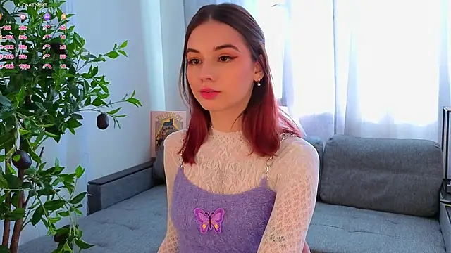 LunaraRada online show from March 2026 09:14:02 AM