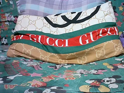 Snapshot of Ella_marie14 chatting on November 2025 07:19:02 AM Ella marie14 online show from November 2025 07:19:02 AM