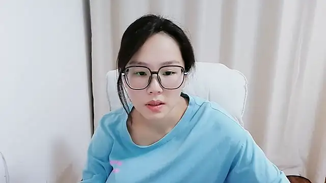 Snapshot of guai00 chatting on May 2026 01:41:01 PM guai00 online show from May 2026 01:41:01 PM