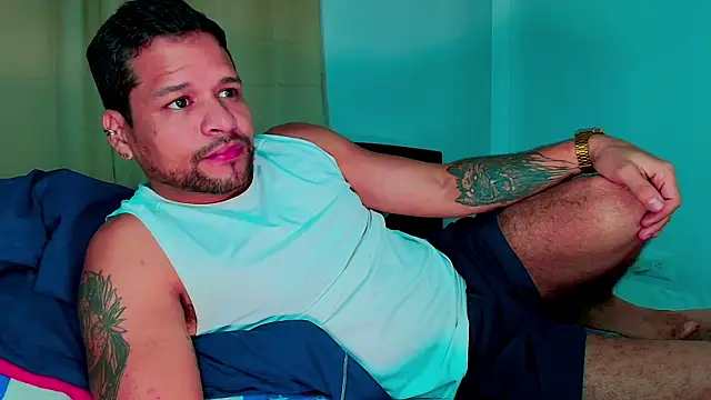 Snapshot of LucasGaeel chatting on November 2025 11:20:02 AM LucasGaeel online show from November 2025 11:20:02 AM