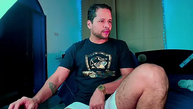 Snapshot of LucasGaeel chatting on November 2025 06:37:01 AM LucasGaeel online show from November 2025 06:37:01 AM