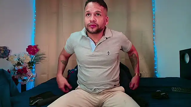 LucasGaeel online show from February 2026 01:05:02 PM