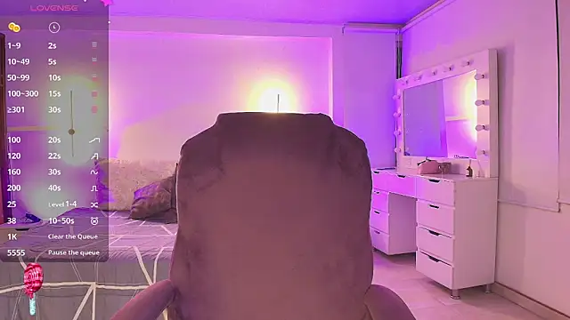 kloe28 online show from March 2026 03:50:01 AM