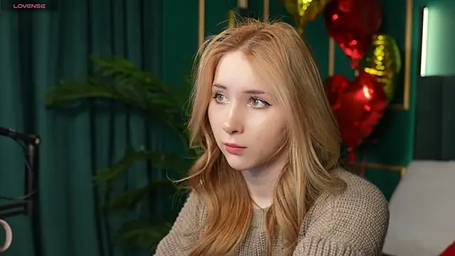 Snapshot of LiraKink chatting on February 2026 03:55:02 AM LiraKink online show from February 2026 03:55:02 AM