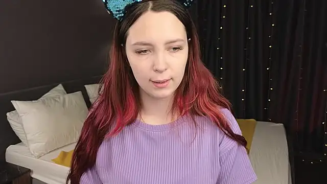 Monica  Queen online show from November 2025 05:07:01 AM