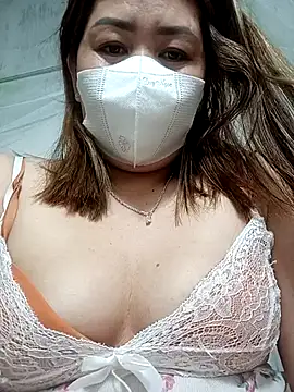 JinjinLy online show from February 2026 02:14:01 PM