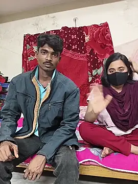 Love Queen11 online show from February 2026 04:44:02 PM