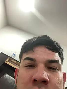 Moisesjrtapia online show from January 2026 01:05:02 PM