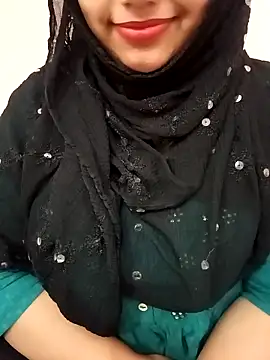 Snapshot of Miss_Rose__ chatting on November 2025 07:28:01 PM Miss Rose online show from November 2025 07:28:01 PM