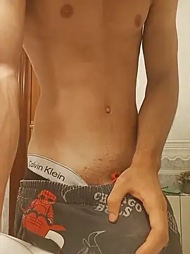 ruiiizz online show from June 2026 01:03:01 PM