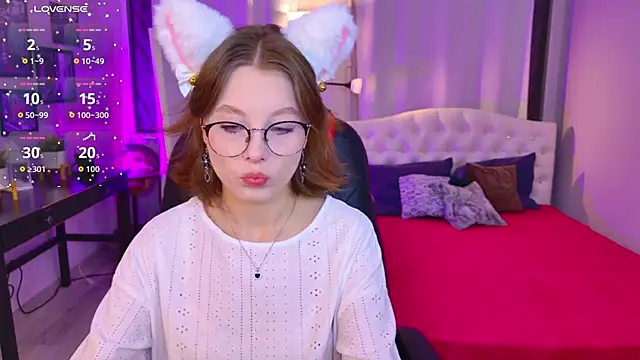 Bubblegum Babe  online show from October 2025 08:48:02 PM