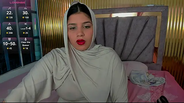 Amyra Rasi online show from November 2025 07:13:01 PM