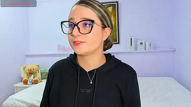 katiaa lovv online show from October 2025 12:02:02 PM